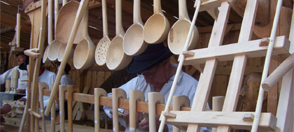 Crafts - wood carvings - Morzine - French alps