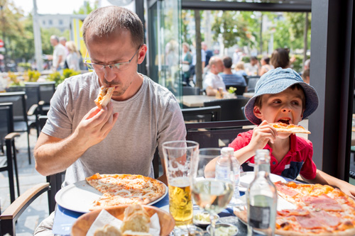 Eating pizza