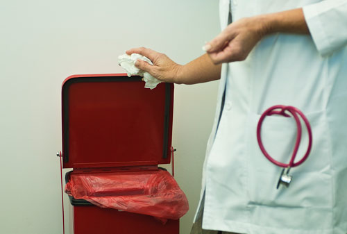 Clinical waste bin